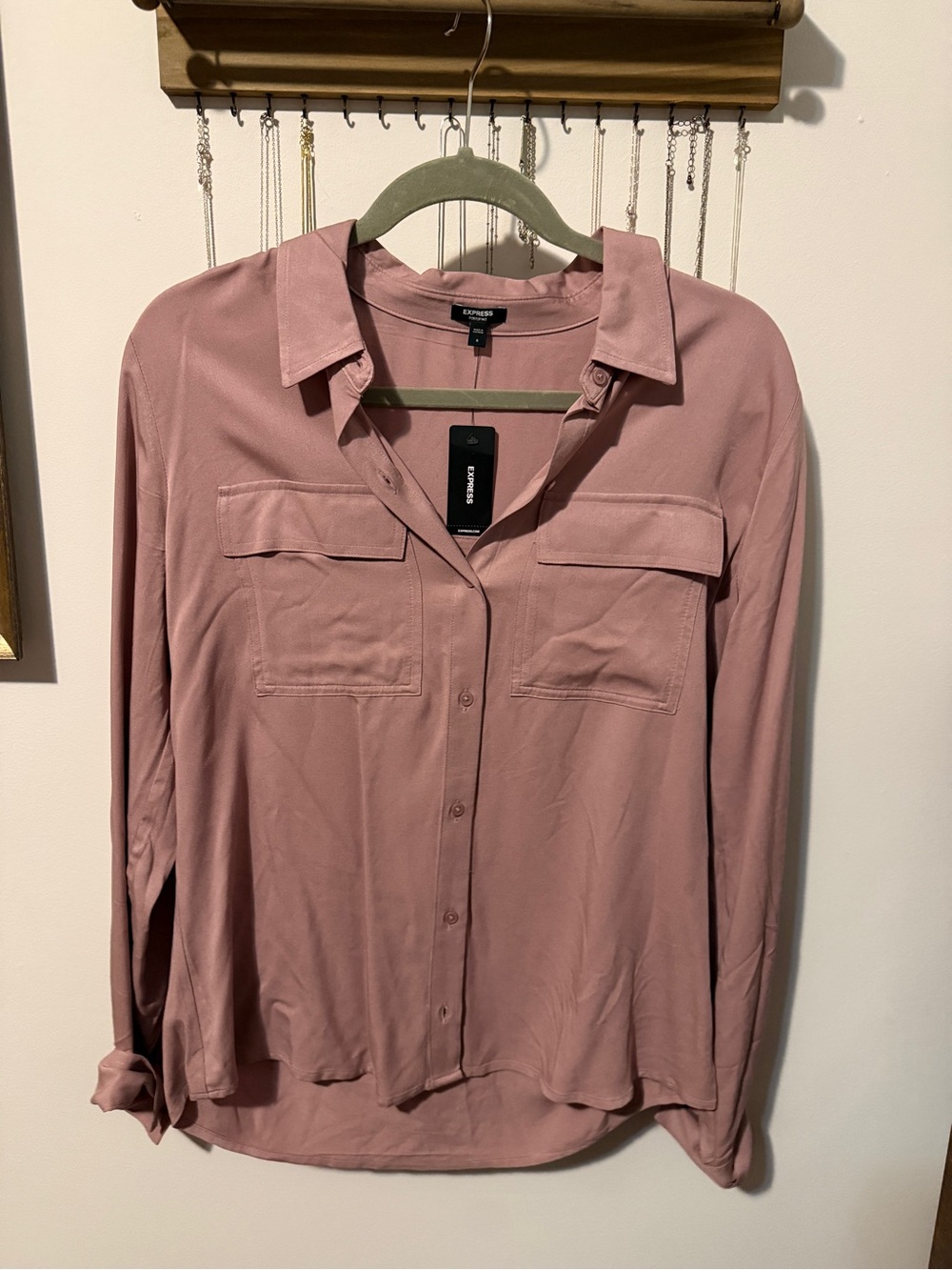 Express Portofino Button-Front Shirt in Dusty Rose